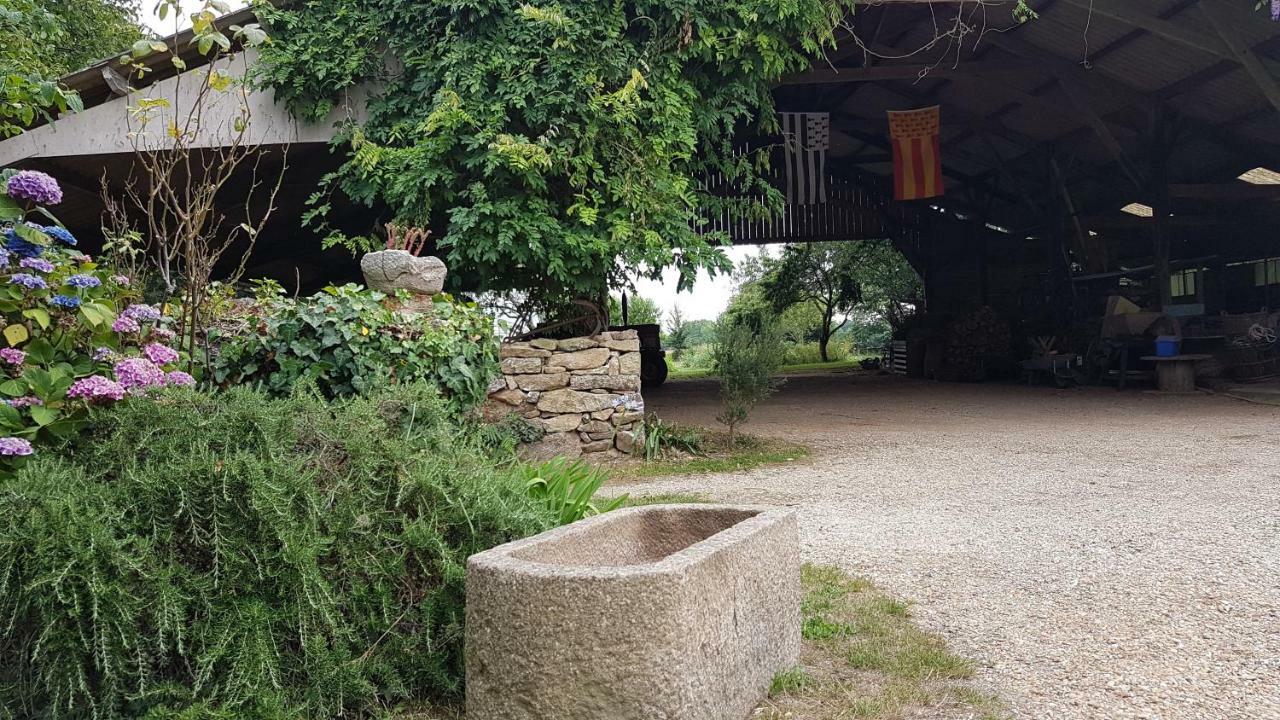 La Ferme De Kerhors Hotel Tremeoc Exterior photo