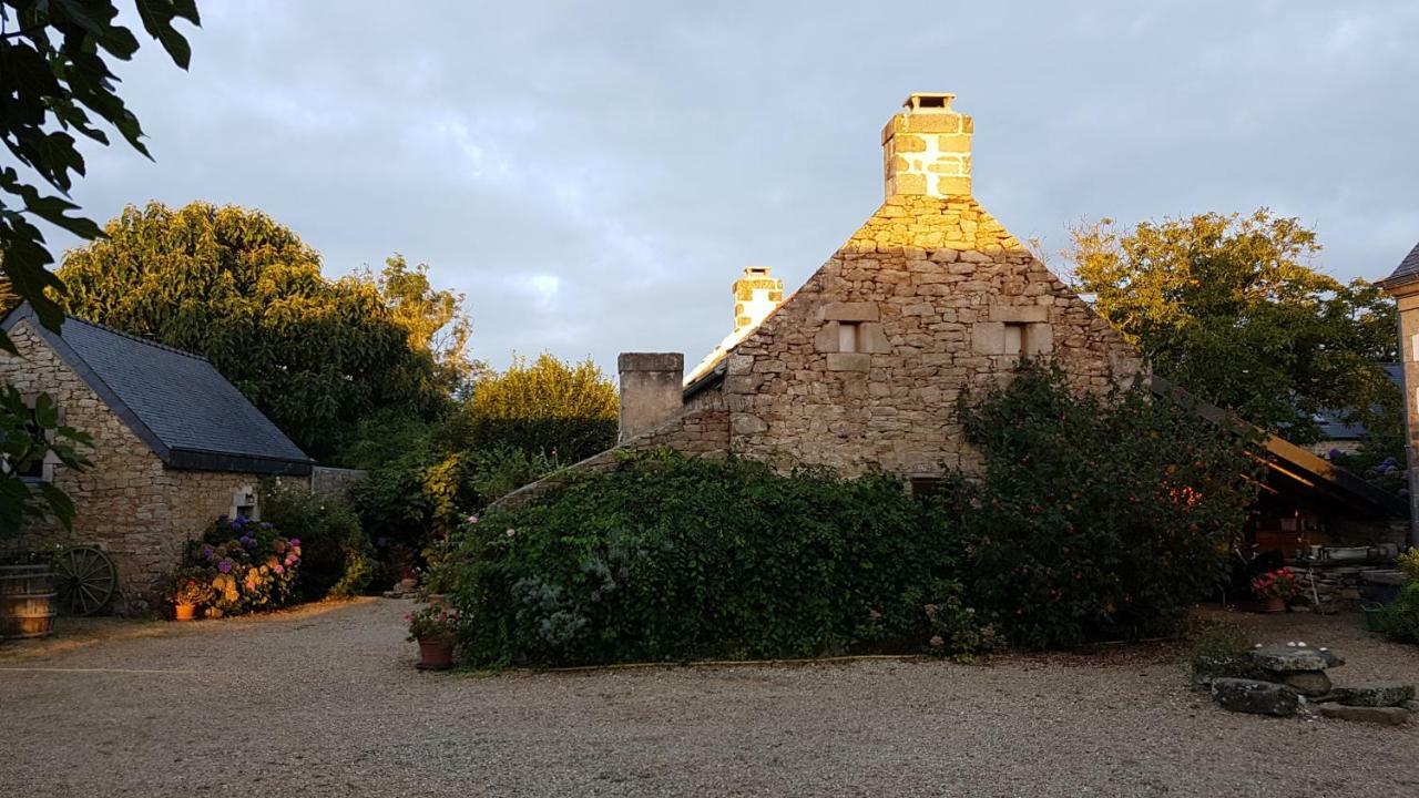 La Ferme De Kerhors Hotel Tremeoc Exterior photo