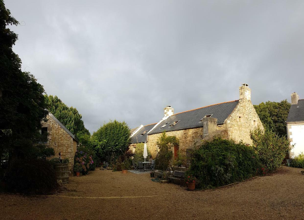 La Ferme De Kerhors Hotel Tremeoc Exterior photo
